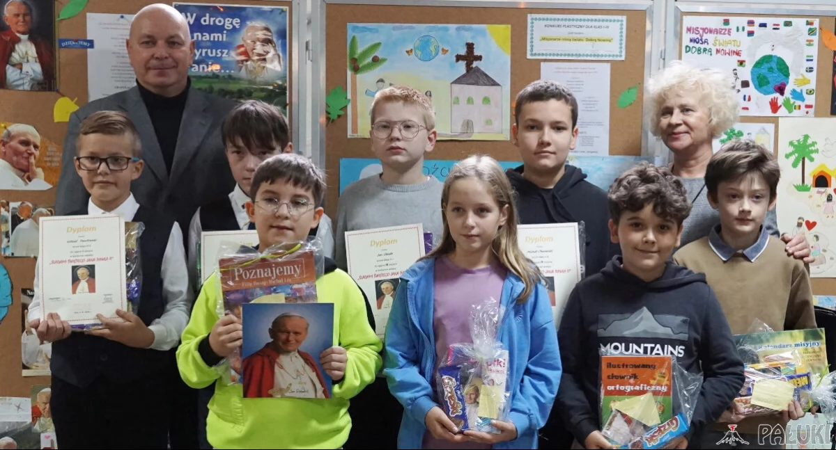 Uczniowie żnińskiej jedynki śladami papieża - Polaka (fotogaleria)