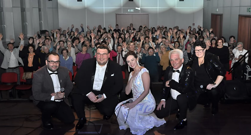 Wielkie Przeboje Wielkich Nieobecnych w Szubińskim Domu Kultury (fotogaleria)