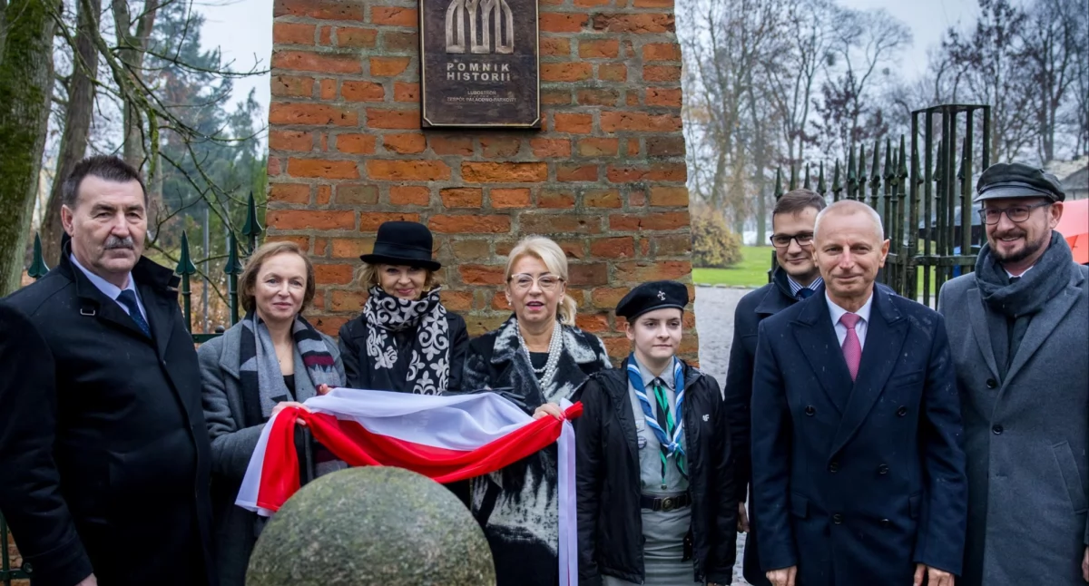 Lubostroń: pomnik historii, instytucja kultury  
