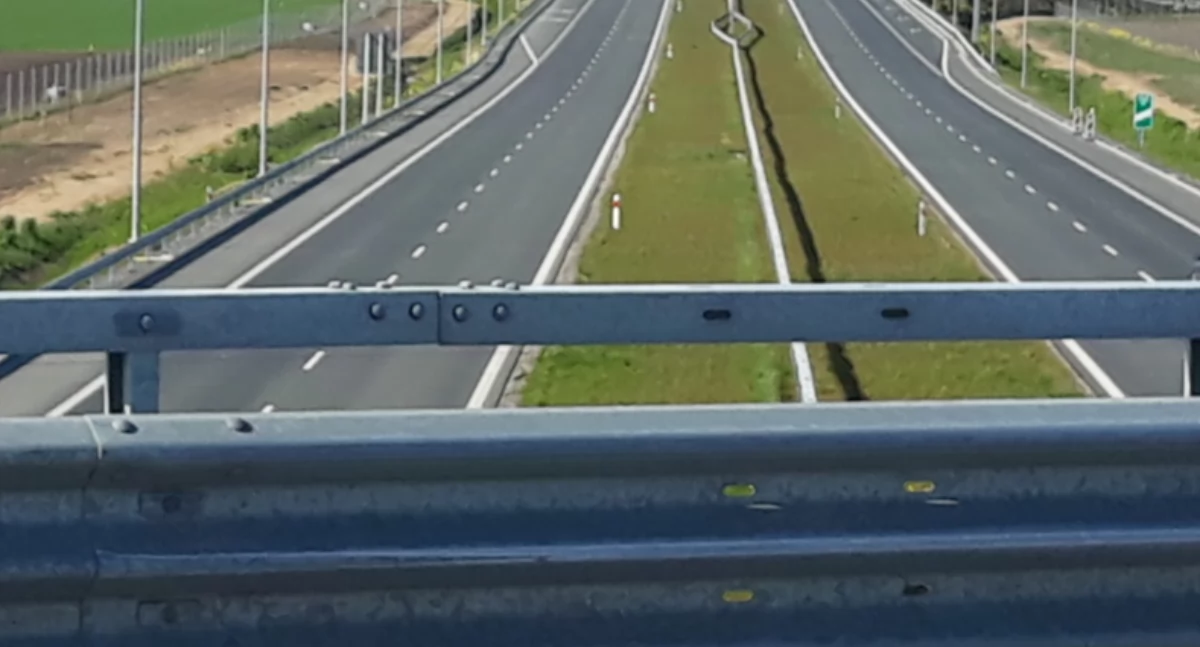 Przez Żnin Wieś wiózł prawie 1,5 tony nielegalnego tytoniu