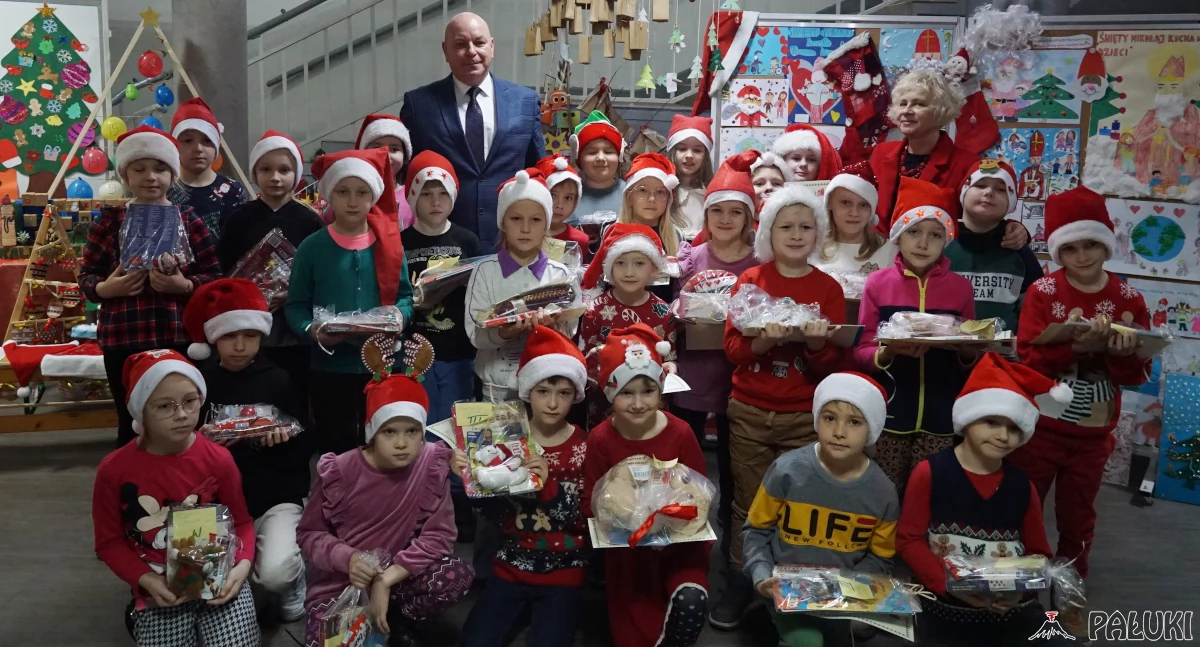 Święty Mikołaj kocha wszystkie dzieci - konkurs w żnińskiej jedynce (fotogaleria)