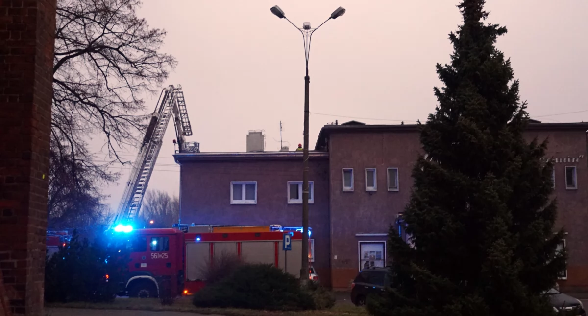 Zadymienie w budynku parafialnym przy ul. św. Floriana w Żninie