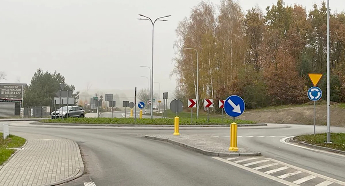Na rondzie ciemno, bo dokumenty czekają na podpis