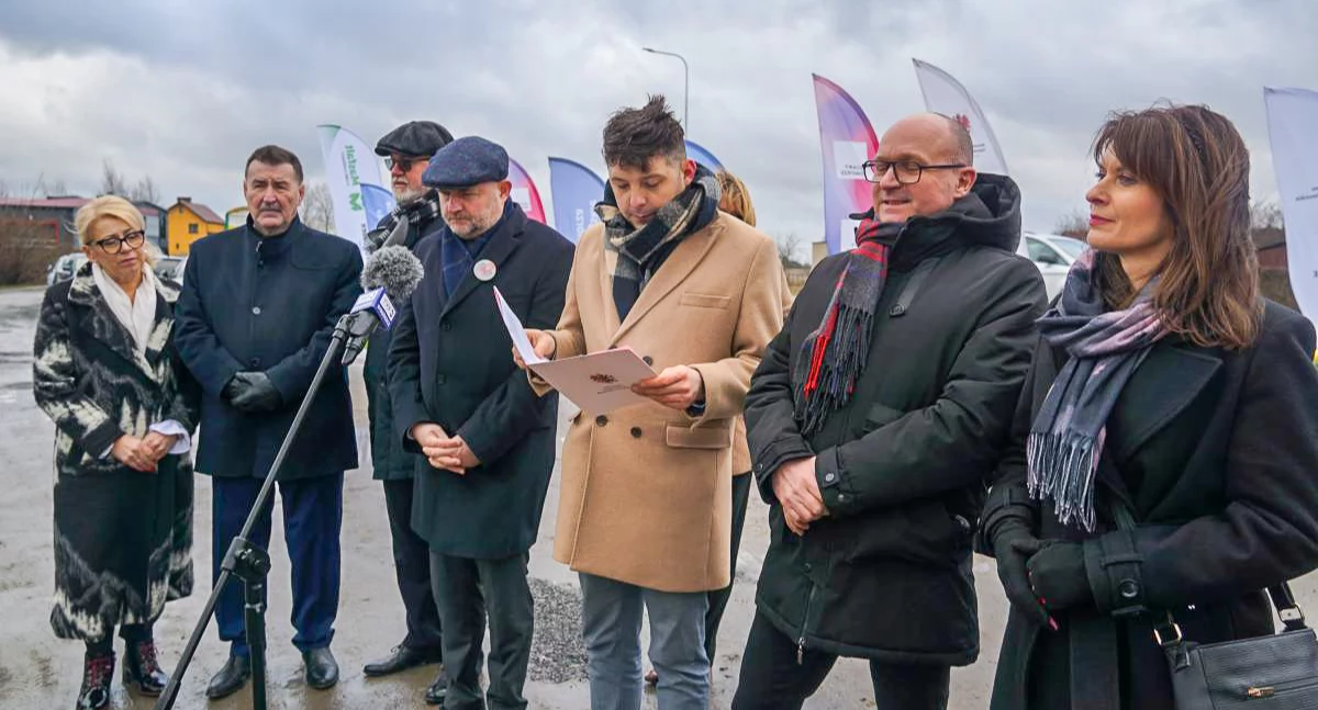 Odcinek drogi Łabiszyn - Barcin otwarty, wstęga przecięta w Kani