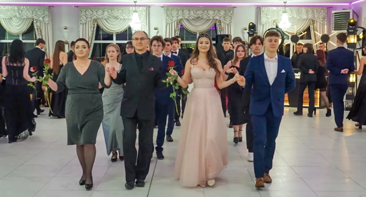 Studniówka I LO w Żninie - galeria fotografii i film