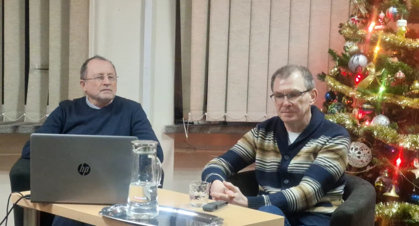 O Józefie Unrugu - wielkim Polaku z Pałuk w żnińskiej bibliotece opowiadał Mariusz Borowiak