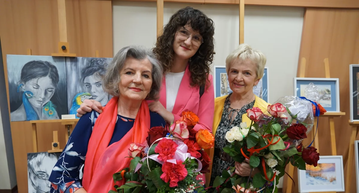 Debiutancka wystawa prac Haliny Graczyk i Grażyny Śliwy z Barcina