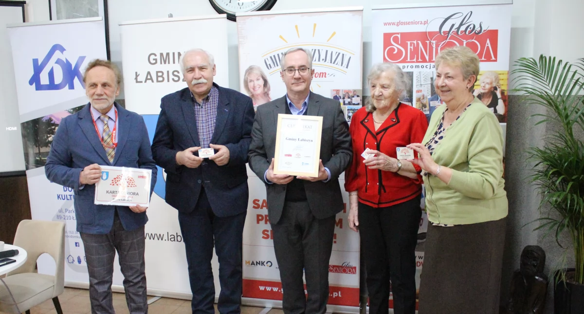 Łabiszyńska gmina rozda 500 kart seniora  - będą korzystać z obowiązujących w całej Polsce zniżek