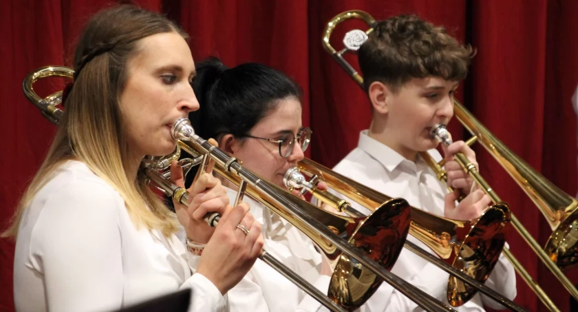 Na-dęte Polskie Piosenki - koncert orkiestr dętych w Gąsawie  (zdjęcia)
