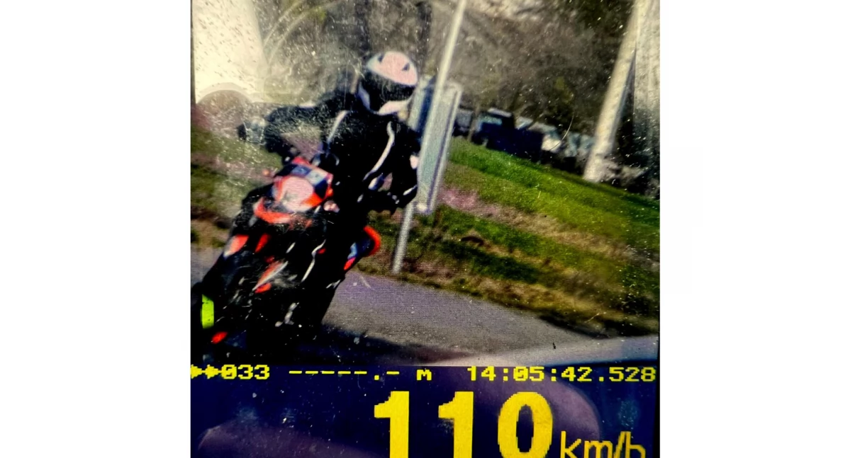 Motocyklista z Rogowa w Gąsawie przekroczył o 60 km/h dopuszczalną prędkość