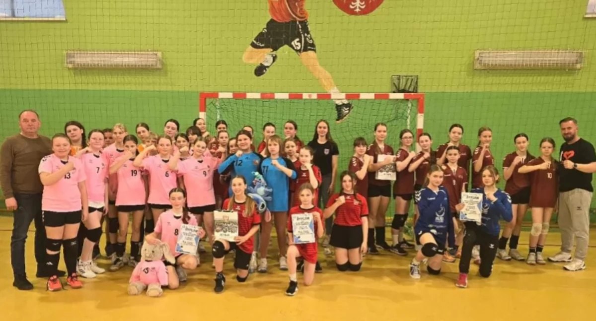 Reprezentacja SP Kcynia zagra w finale wojewódzkim w piłce ręcznej dziewcząt