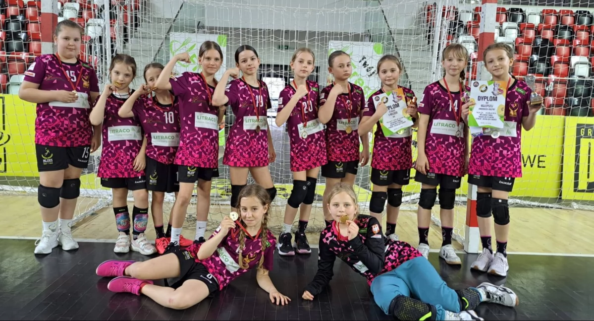 Najmłodsze piłkarki ręczne klubu Orlik Kcynia z szansami na awans do półfinałów województwa