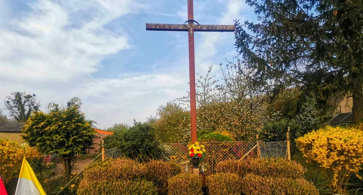 Renowacja krzyża w Nowej Wsi Noteckiej