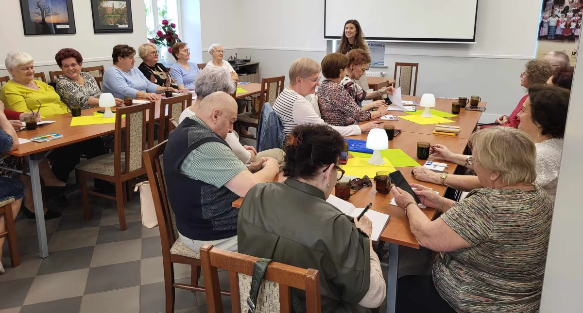 Wszystkie emocje, które odczuwamy, są nam potrzebne. Niezwykły wykład na UTW w Kcyni. 