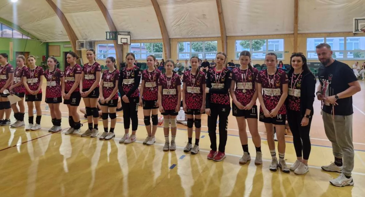 Młodziczki Orlika Kcynia zdobyły w piłce ręcznej srebrny medal