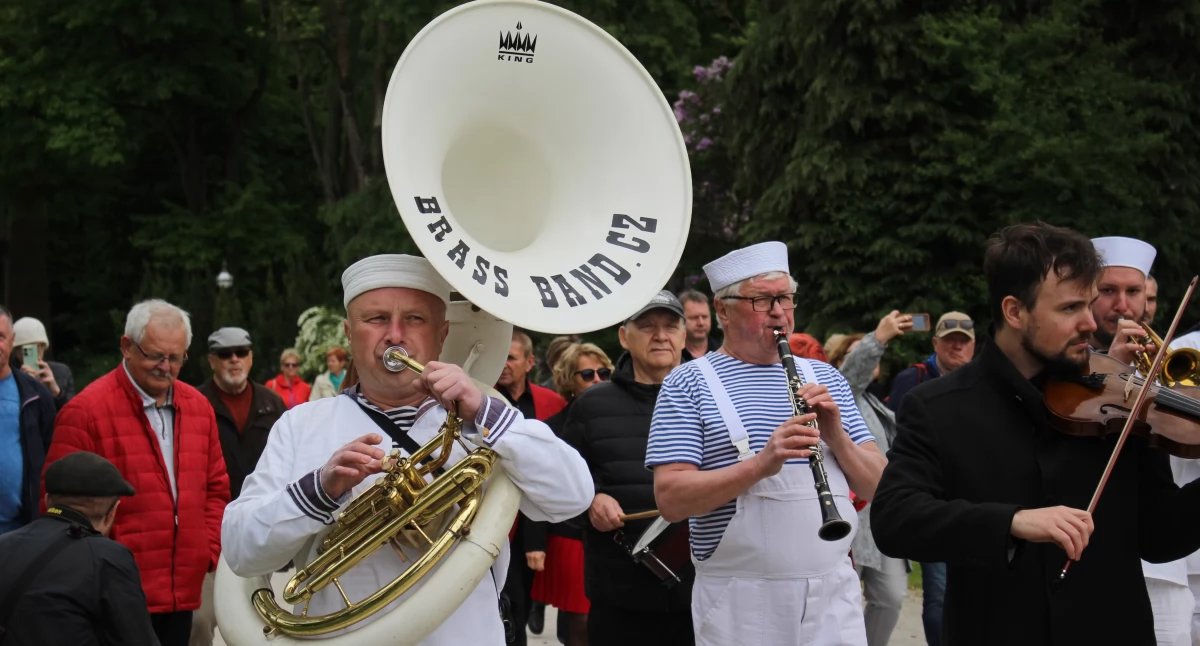 Szalone godziny jazzowych dźwięków w zespole parkowo-pałacowym w Lubostroniu (fotogaleria)