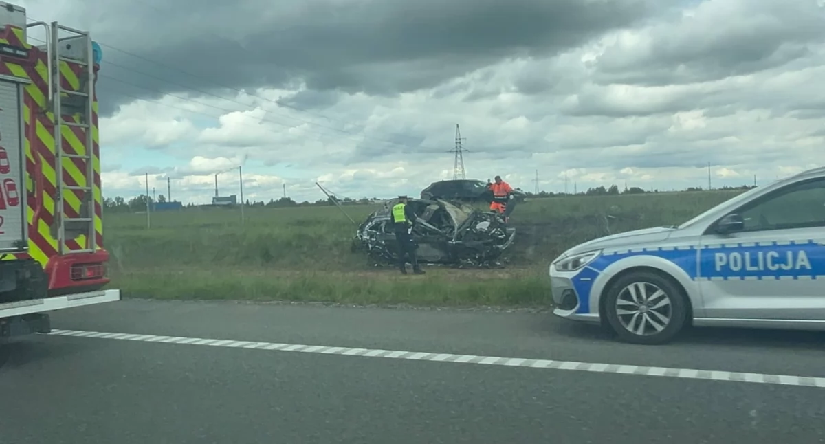 Dachował i zapalił się na S5 koło Żnina 