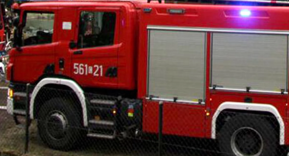 Pożar opału w kotłowni w bloku w Jaroszewie. Dwie osoby ewakuowane