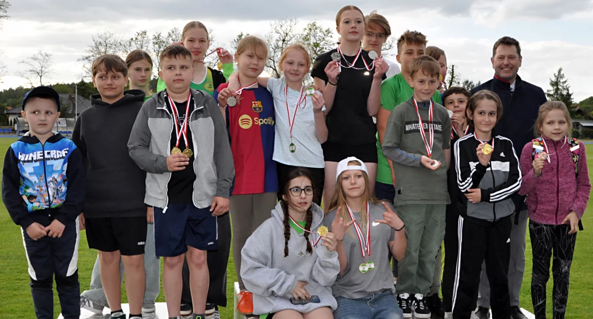 Uczniowie z Turu i Królikowa dominowali na lekkoatletycznym stadionie