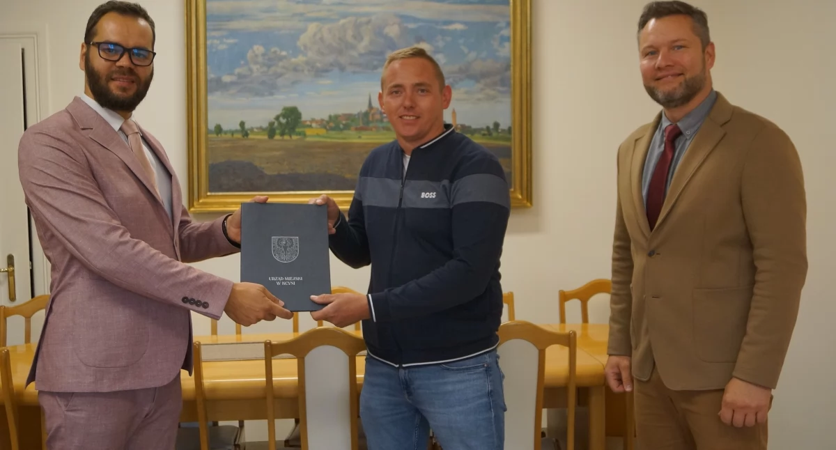 Podpisano umowę na modernizację świetlicy wiejskiej w Studzienkach