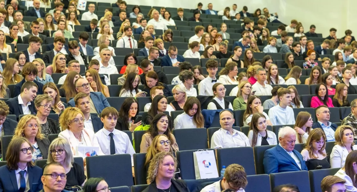 Najlepsi z najlepszych ze stypendiami od marszałka