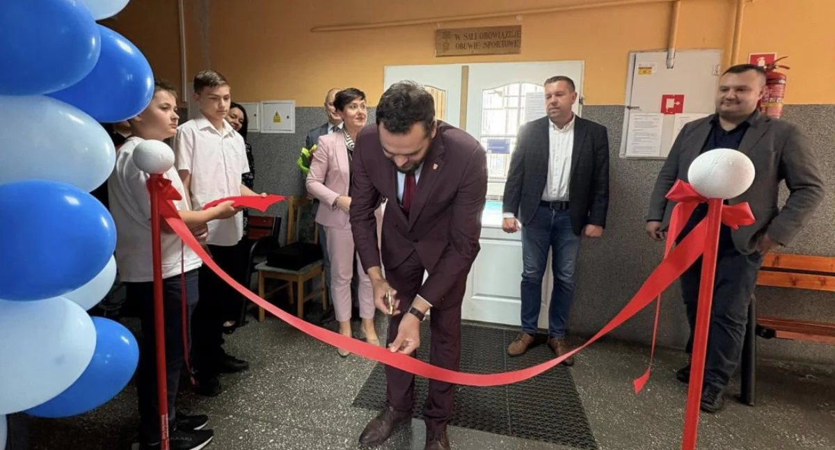 Gabinet stomatologiczny w szkole w Kcyni otwarty. Pierwsze wizyty za uczniami czterech szkół podstawowych