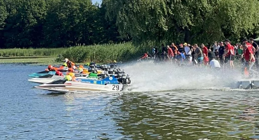 Motorowodne MŚ w Chodzieży: pierwszego dnia żninianie poza podium 