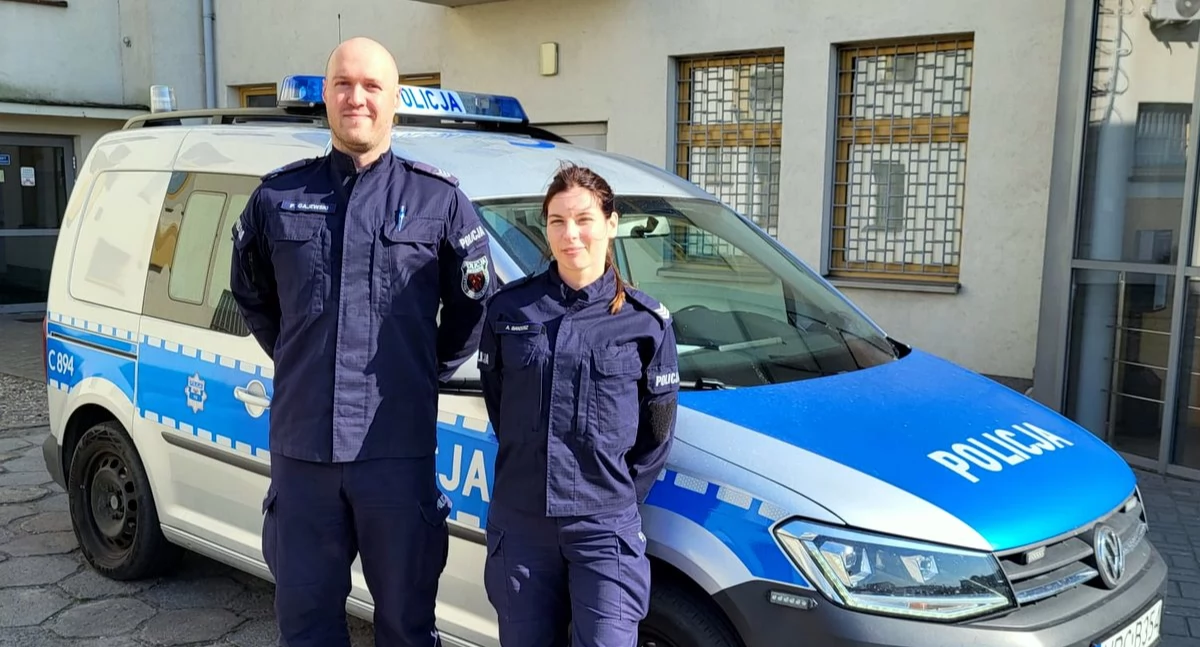 Zasłabł za kierownicą. Na ratunek przybyli kierowcy innych pojazdów i żnińscy mundurowi