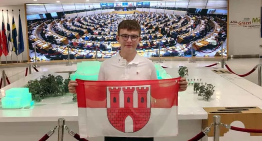 Michał Szulc z Gąsawy: został laureatem konkursu, wyjechał do Brukseli 