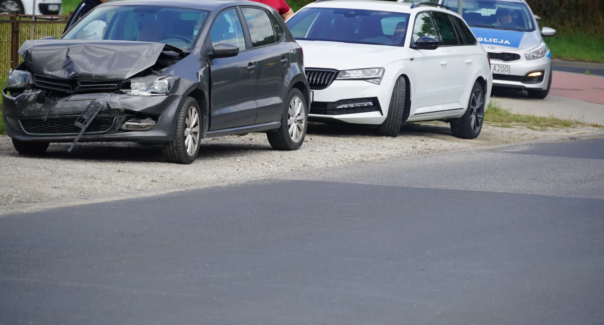 Zderzenie przy skrzyżowaniu Dworcowej ze Spokojną