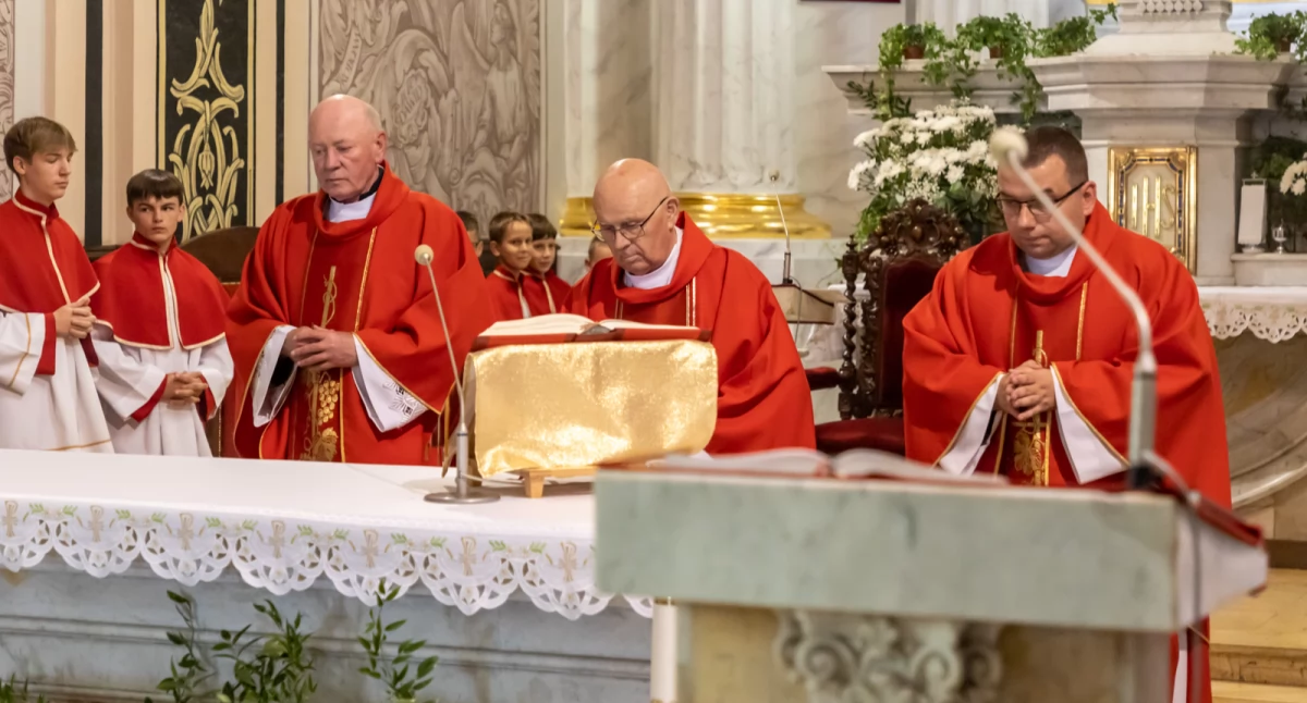Pożegnania odchodzącego na emeryturę księdza dziekana Michała Kosteckiego