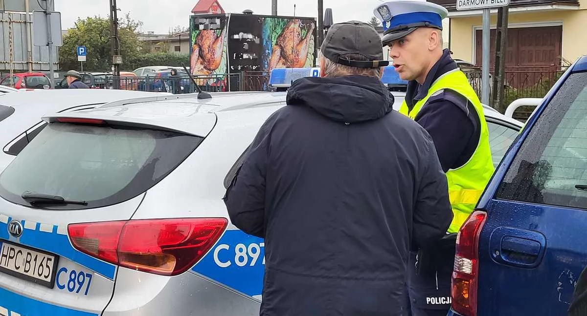 Wnioski z policyjnej akcji: piesi przechodzą nie zawsze na pasach, a kierowcy nie zwalniają przed przejściami