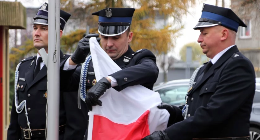 Uroczysta msza święta, w intencji Ojczyzny oraz złożenie kwiatów pod obeliskiem tak uczcili Święto Niepodległości w Gąsawie.