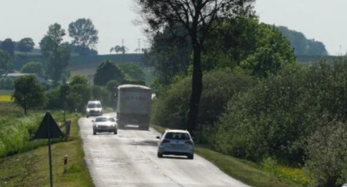 Dwie drogi w gminie Łabiszyn przechodzą gruntowne remonty za ponad 2.500.000 zł