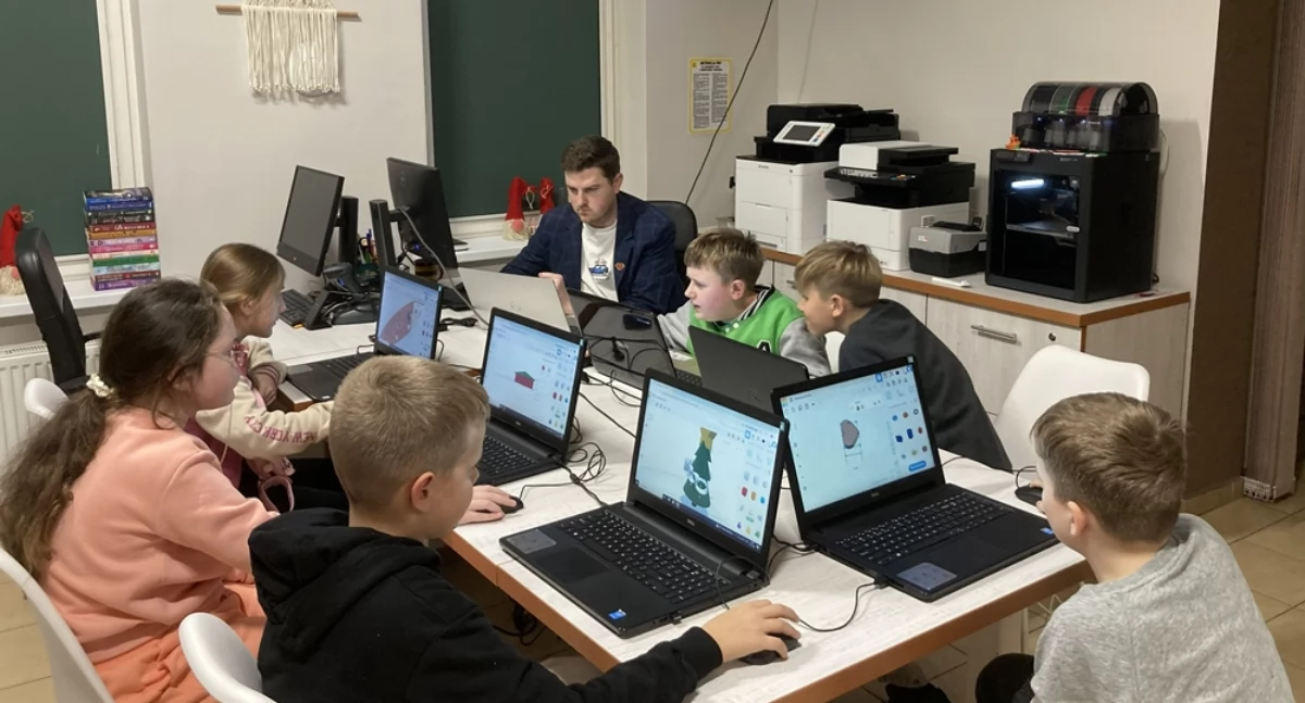 Klub Kodowania w łabiszyńskiej książnicy z nowym sprzętem. Jest nowocześnie!
