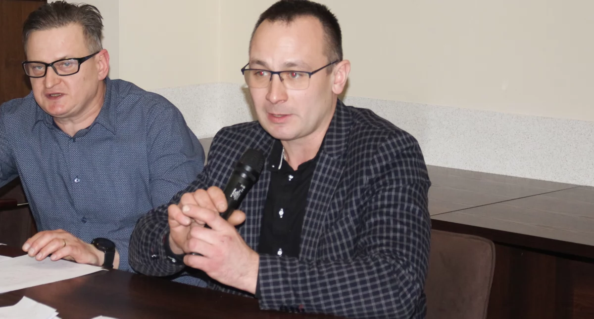 Parking przy Cmentarnej, czy w pobliżu Biedronki? Kcyńscy radni nie znaleźli odpowiedzi na takie pytanie