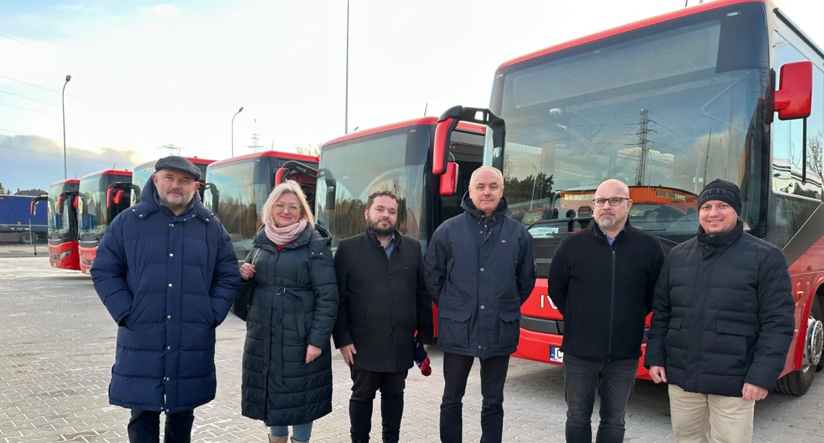 12 niskoemisyjnych autobusów już we Włocławku. Jeden z nich będzie jeździł między Bydgoszczą a Gnieznem przez Pałuki