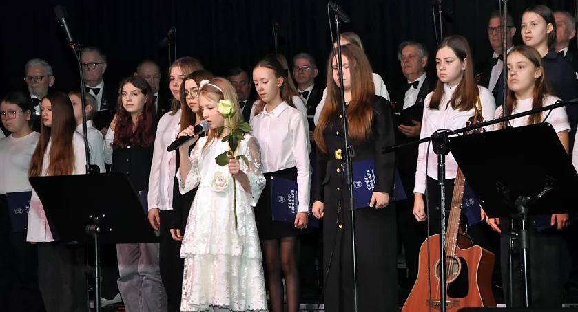 „Niech zabrzmi wolność” – wyjątkowy koncert w Szubińskim Domu Kultury (film)