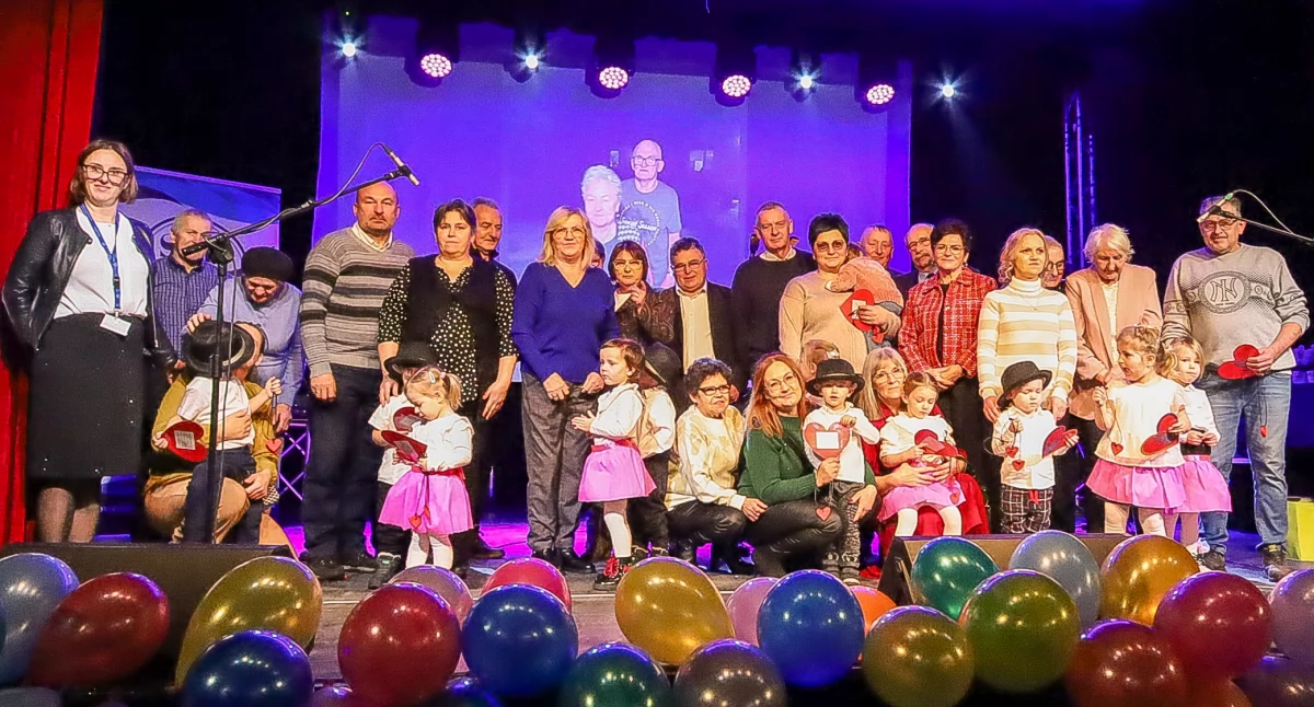 Dzień Babci i Dziadka Przedszkole SPSK urządziło w ŻDK. Impreza na 250 osób!