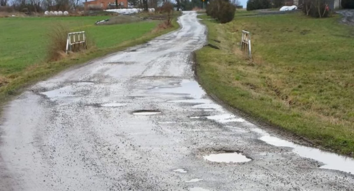 Przebudują drogę do świetlicy w Ustaszewie