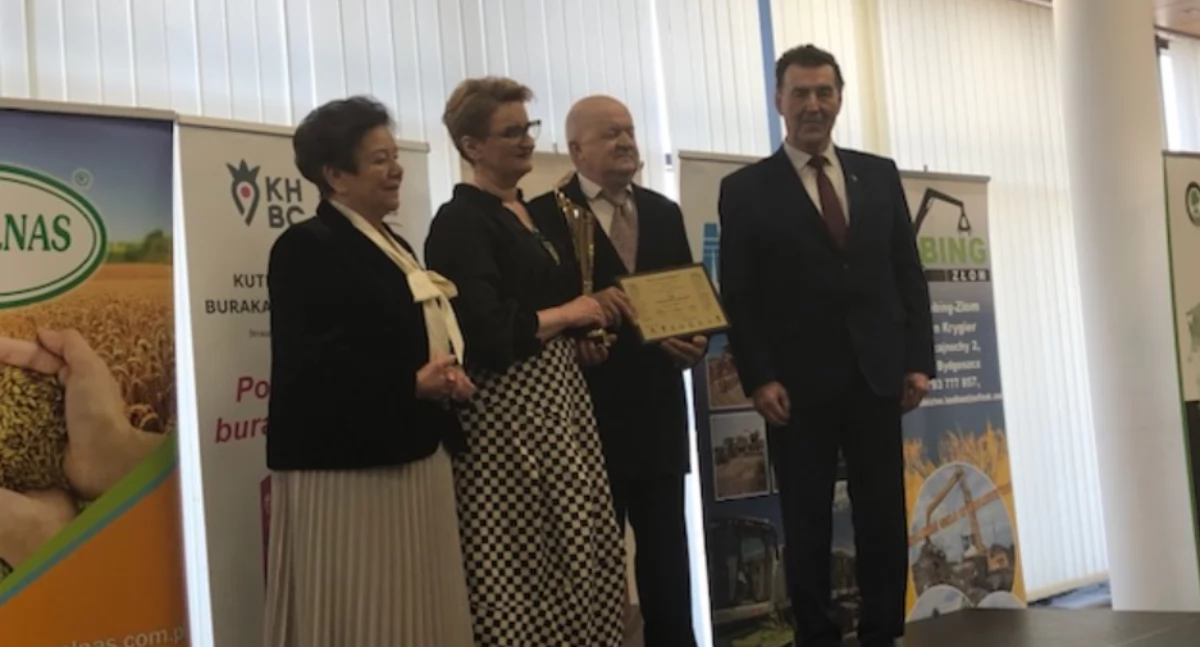 Dorota i Franciszek Słomkowscy z Murczyna Rolnikami Pomorza i Kujaw. Józef Goc z Gogółkowa z medalem marszałka
