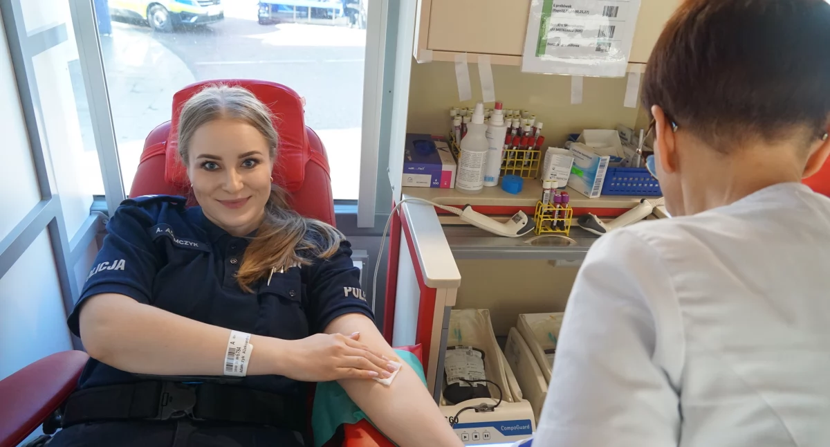 Spokrewnieni ze służbą. Akcja krwiodawcza na żnińskim rynku