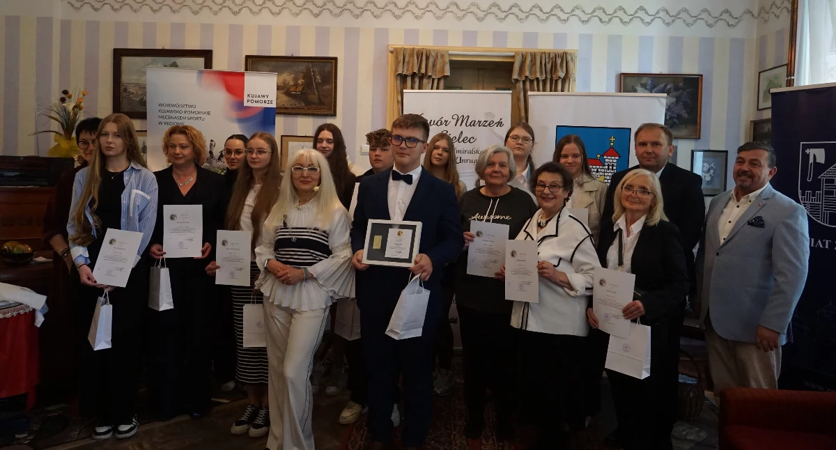 Poznaj zwycięzców XI Admiralskiego Rejsu na 25-lecie Dworu Marzeń w Sielcu. Michał Szulc z SP w Gąsawie ze Złotym Admirałem (zdjęcia)