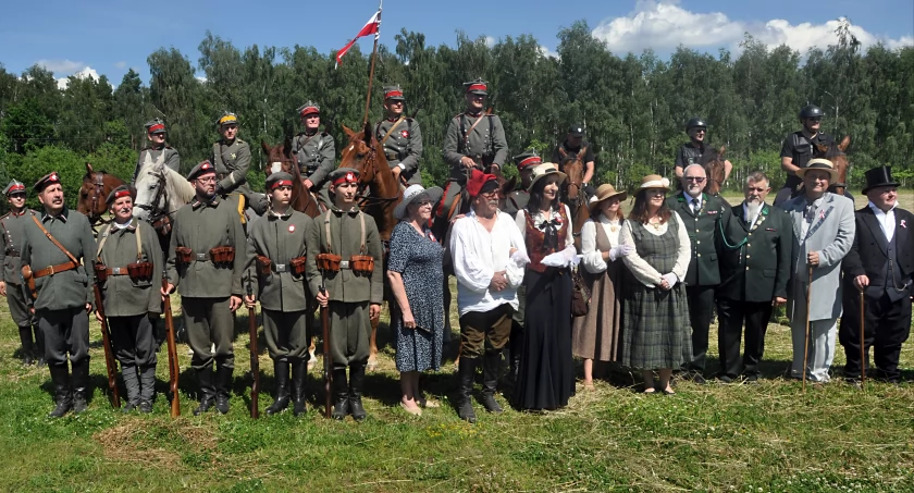Rajd Historyczny Szlakiem 15 Pułku Ułanów Poznańskich wraz z odsłonięciem tablicy pamiątkowej poświęconej Powstańcom Wielkopolskim urodzonym w Pińsku.