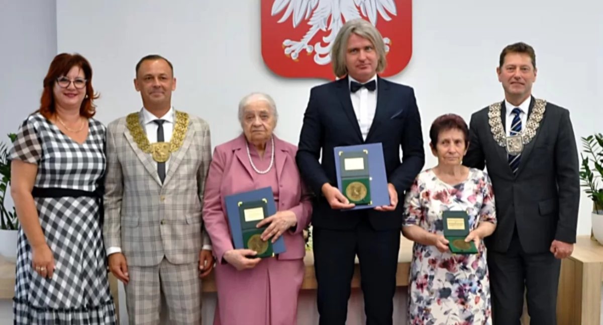 Kazimiera Kowalska, Jadwiga Bołka i Piotr Szybowicz zostali uhonorowani medalem Sędziwoja z Szubina