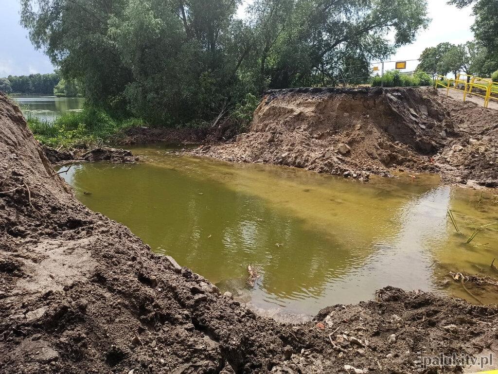 Nie ma śladu po starej przeprawie