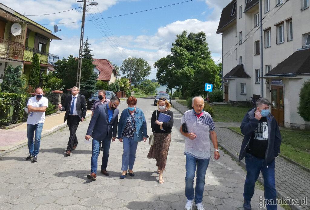 Spotkanie stron na nowym cmentarzu żydowskim