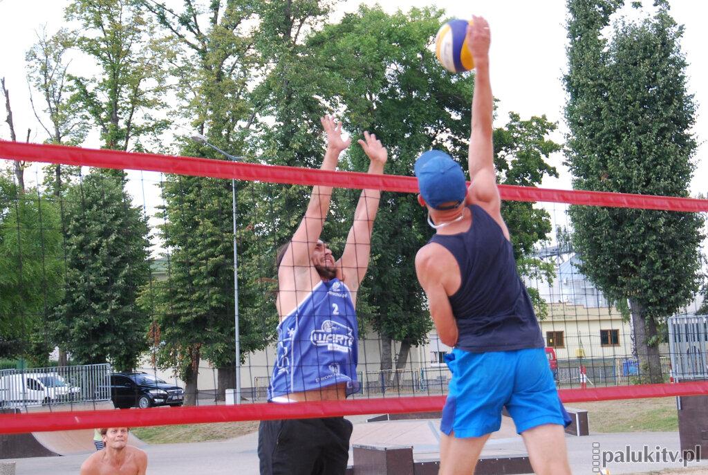 Żninianie najlepsi pod siatką