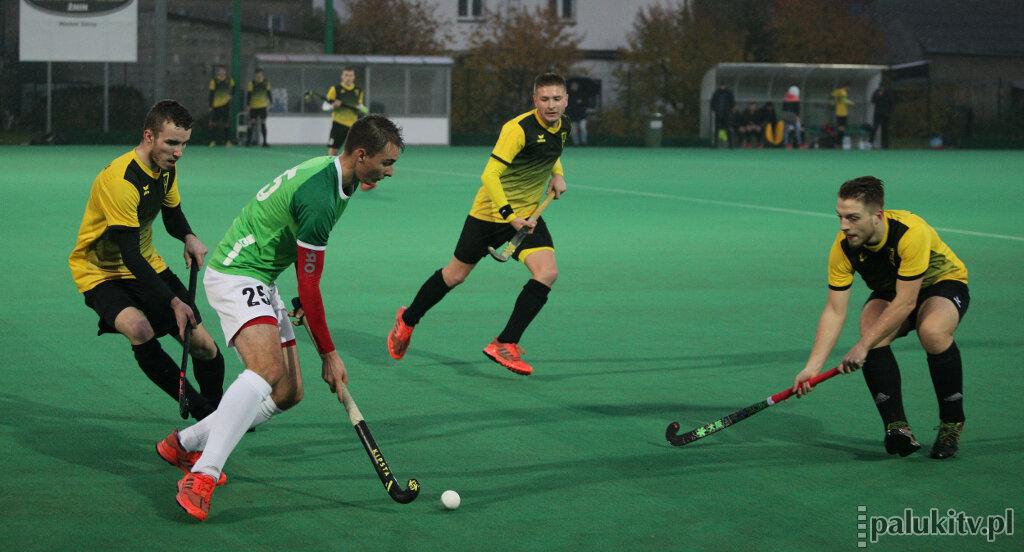 Okupują dół tabeli, w sobotę derby Pałuk