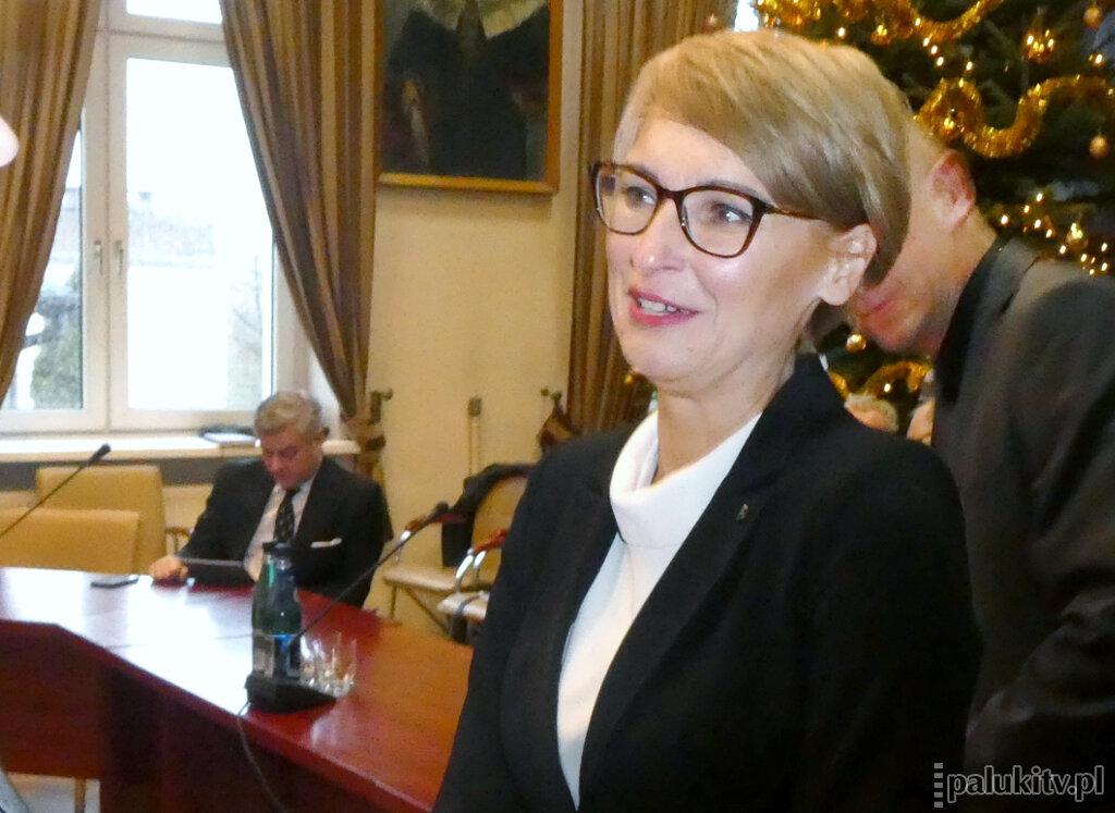 W roku pandemii liczba bezrobotnych wzrosła o 182 osoby